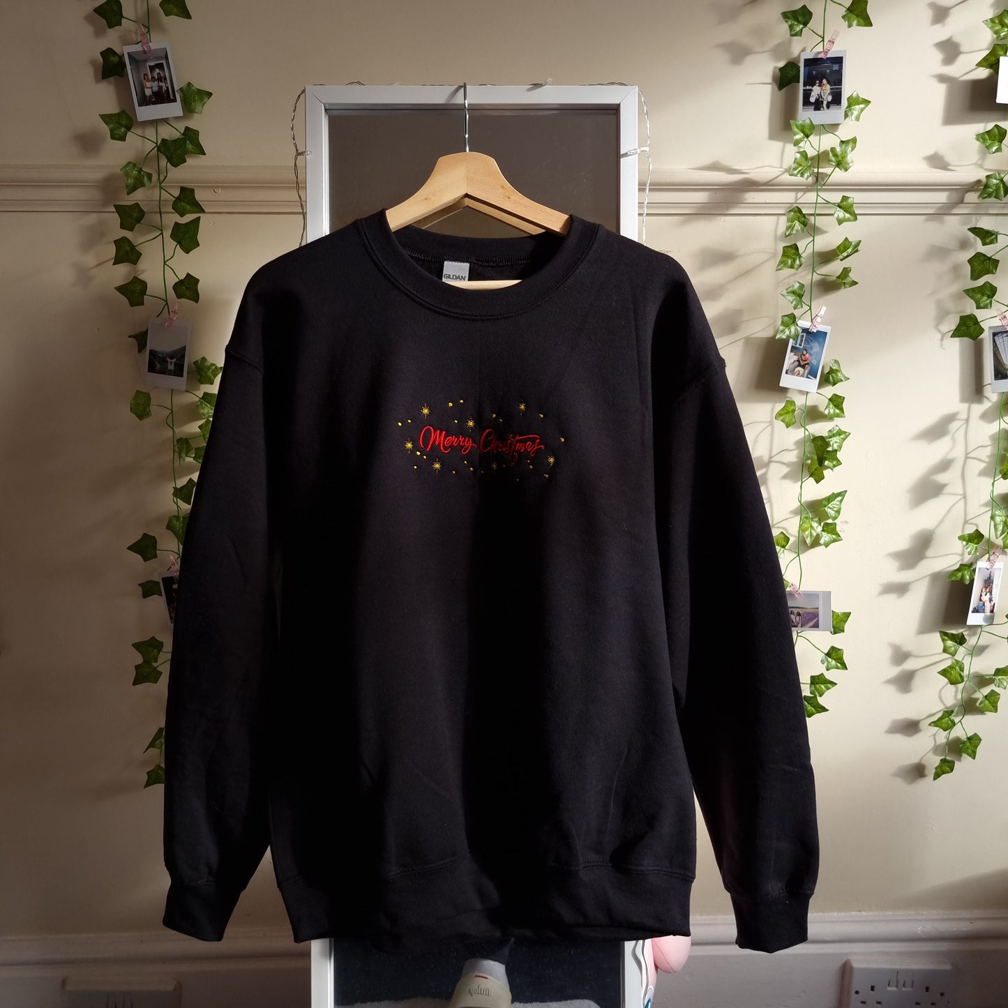 Embroidered Merry Christmas Crewneck, Christmas Sweatshirts, Christmas Jumper, Christmas Tshirt, Christmas Hoodie, Retro Vintage Sweatshirt