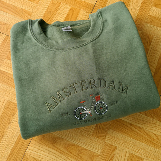 Amsterdam Netherland Embroidered Sweatshirt, Vintage Crewneck, 90s inspired Sweatshirt, Gift for her, Vintage Oversize Jumper, Unisex Jumper