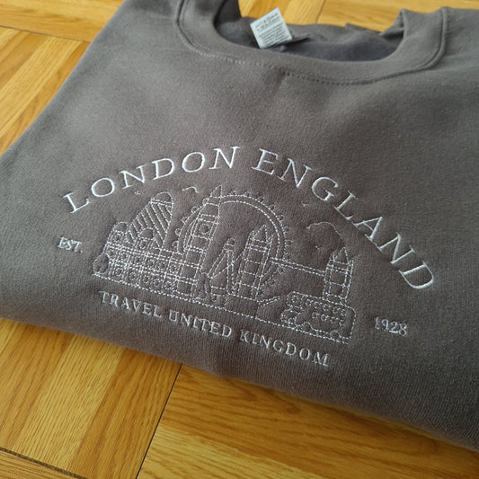 CUSTOM London England Vintage Embroidered Sweatshirt, Vintage City Crewneck, London City Sweatshirt, Unisex Crewneck, Retro Gift for her