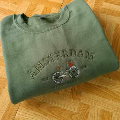 Vintage Amsterdam Embroidered Sweatshirt, Netherlands Crewneck, Oversize Sweatshirt, 90s Sweatshirt, College Sweatshirt, Location City