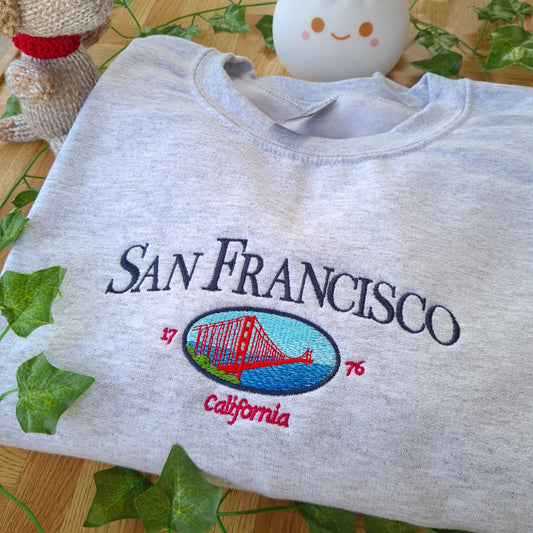 San Francisco Embroidered Sweatshirt, Vintage Sweatshirt, Oversize Crewneck, 90s Sweatshirt, California Sweater, USA States Sweatshirt