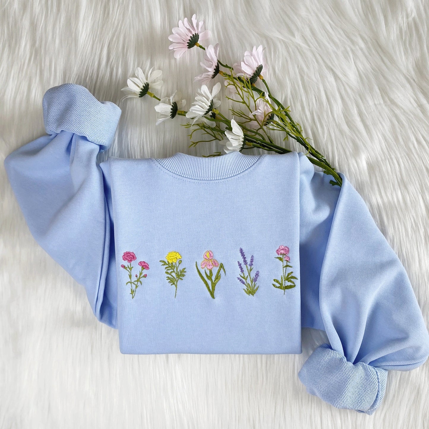 Wildflower Embroidered Sweatshirt, Pinky Flower Embroidered Hoodie, Bachelorette Day Outfit, Cute Embroidered Flower Crew Neck Sweatshirt