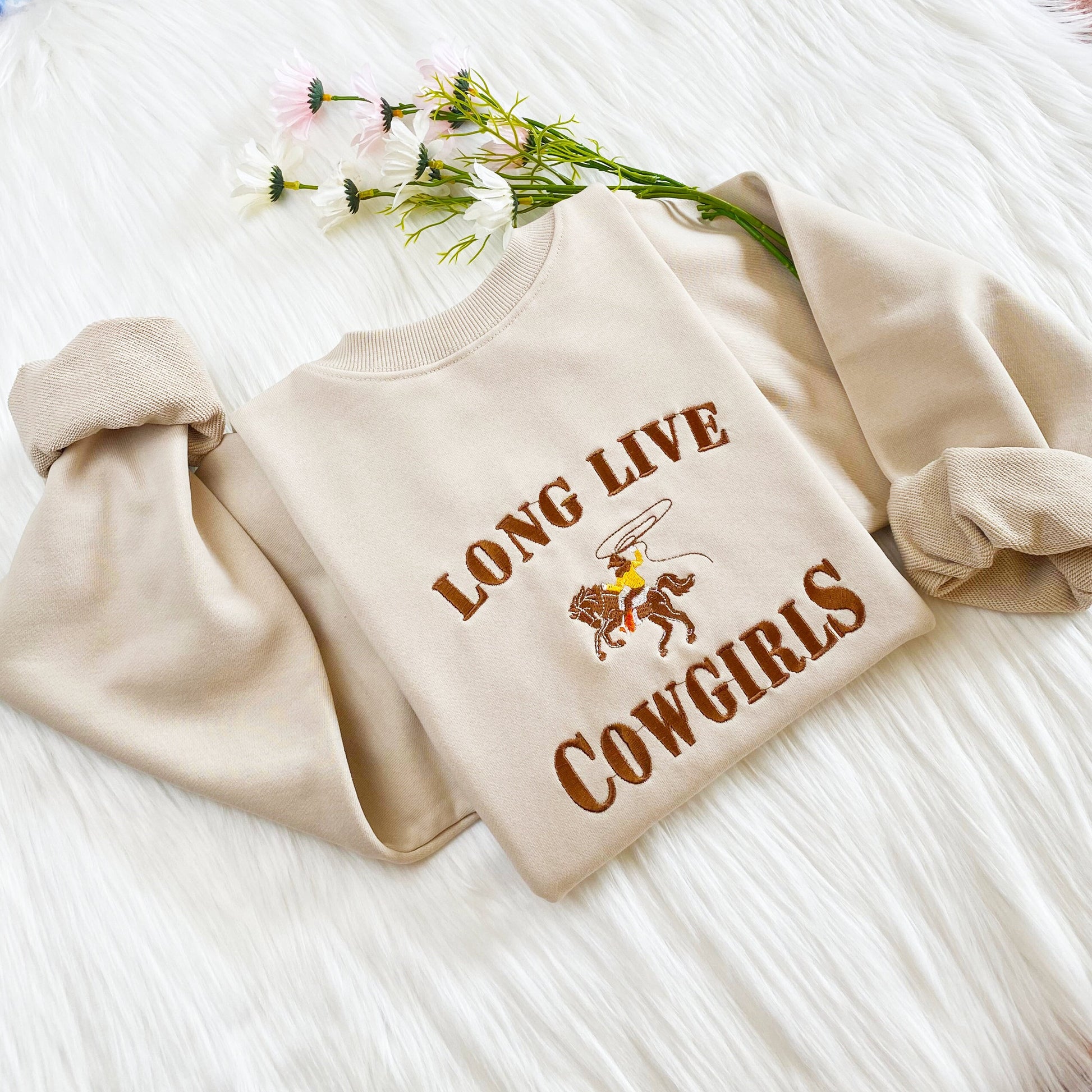 Long Live Cowgirls Embroidered Sweatshirt | Cowgirl Embroidered Hoodie | Vintage Western Sweater | Texas Girl Crew Neck Sweatshirt