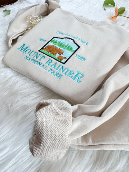 Embroidered Mount Rainier NationalPark Sweatshirt, Glaciated Peak Embroidered Hoodie, Embroidered Washington T-shirt, Crew Neck Sweatshirt