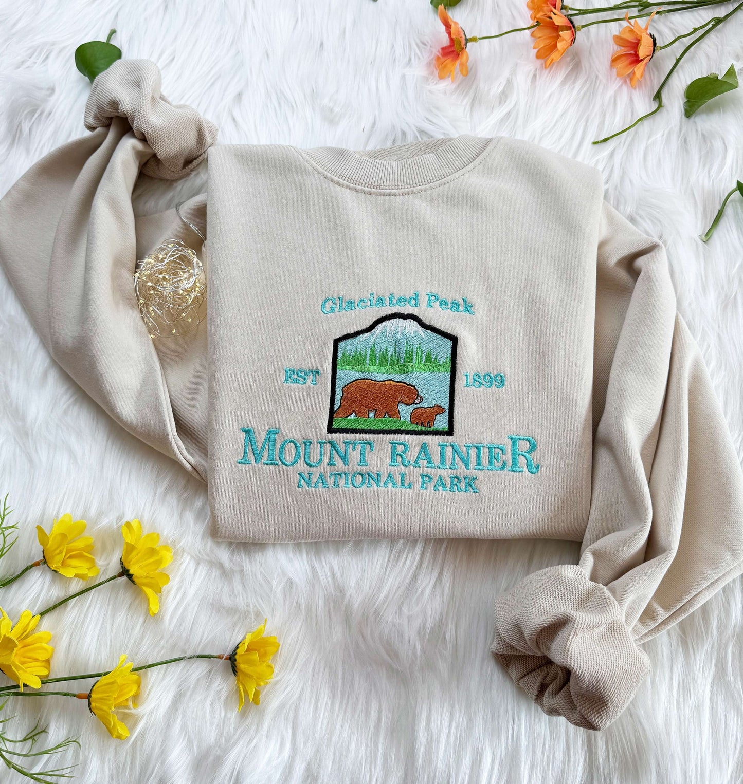 Embroidered Mount Rainier NationalPark Sweatshirt, Glaciated Peak Embroidered Hoodie, Embroidered Washington T-shirt, Crew Neck Sweatshirt