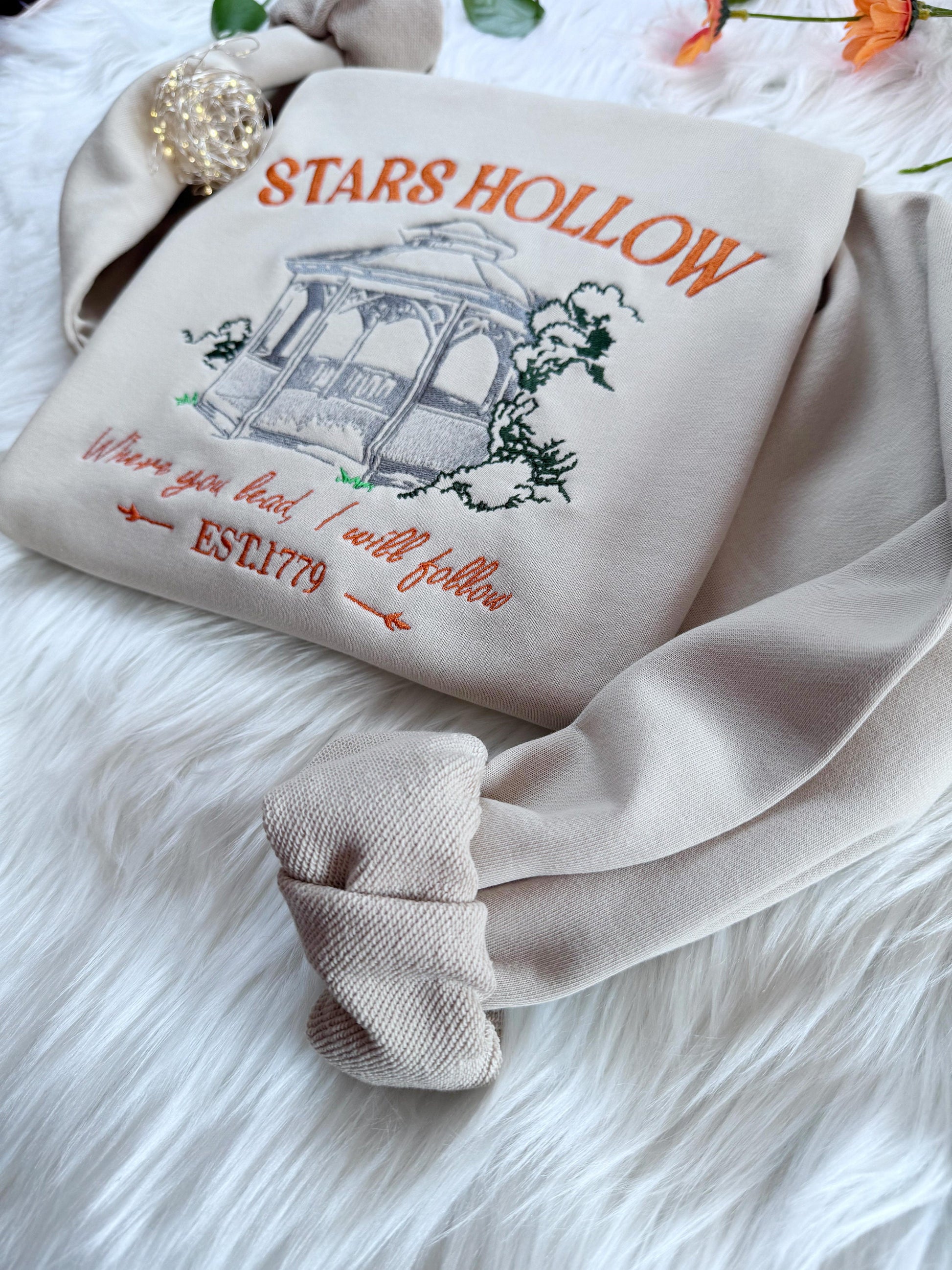 Embroidered Star Hollow Pavilion Sweatshirt, Connecticut Star Hollow Embroidered Hoodie, Stars Hollow Pavilion T-shirt, Crew Neck Sweatshirt