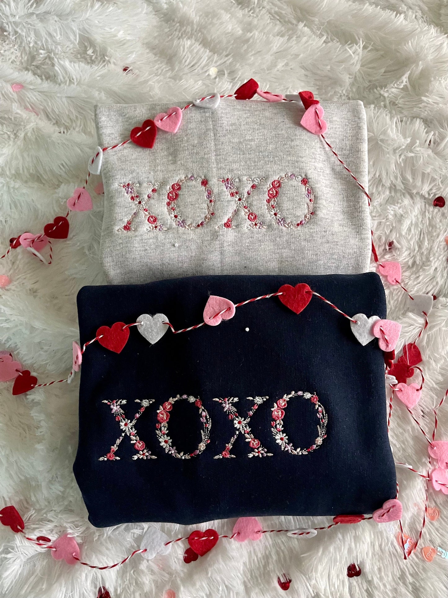 FLORAL VALENTINE SWEATSHIRT Embroidered Sweatshirt Valentine Flower Sweatshirt Xoxo Sweatshirt Comfy Crewneck Gifts for Friends Gift for Her