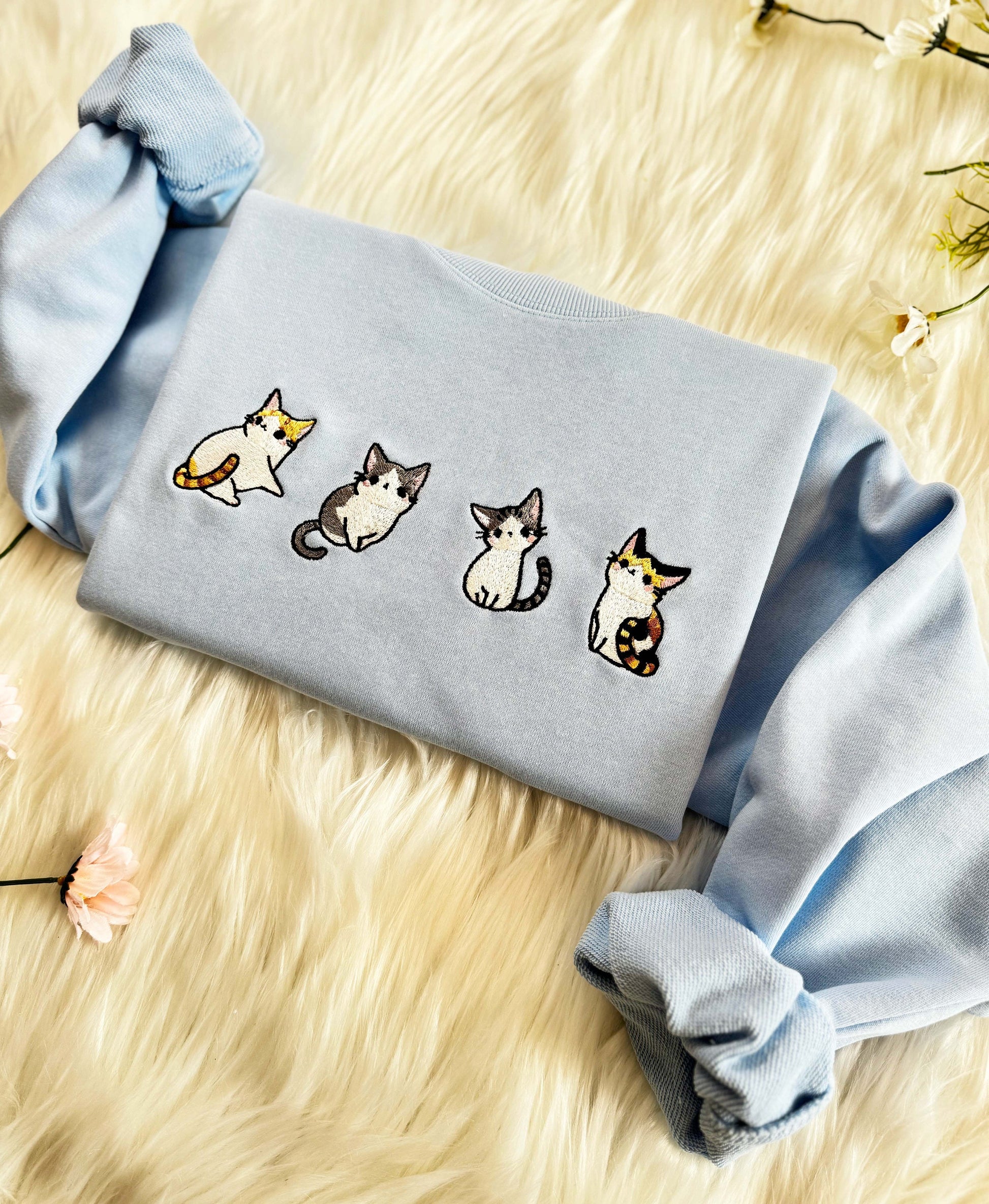 Four Cute Cats Embroidered Sweatshirt | Cute Cartoon Cats Embroidered Hoodie | Cat Lover T-shirt| Cute Embroidered Cats Crew Neck Sweatshirt