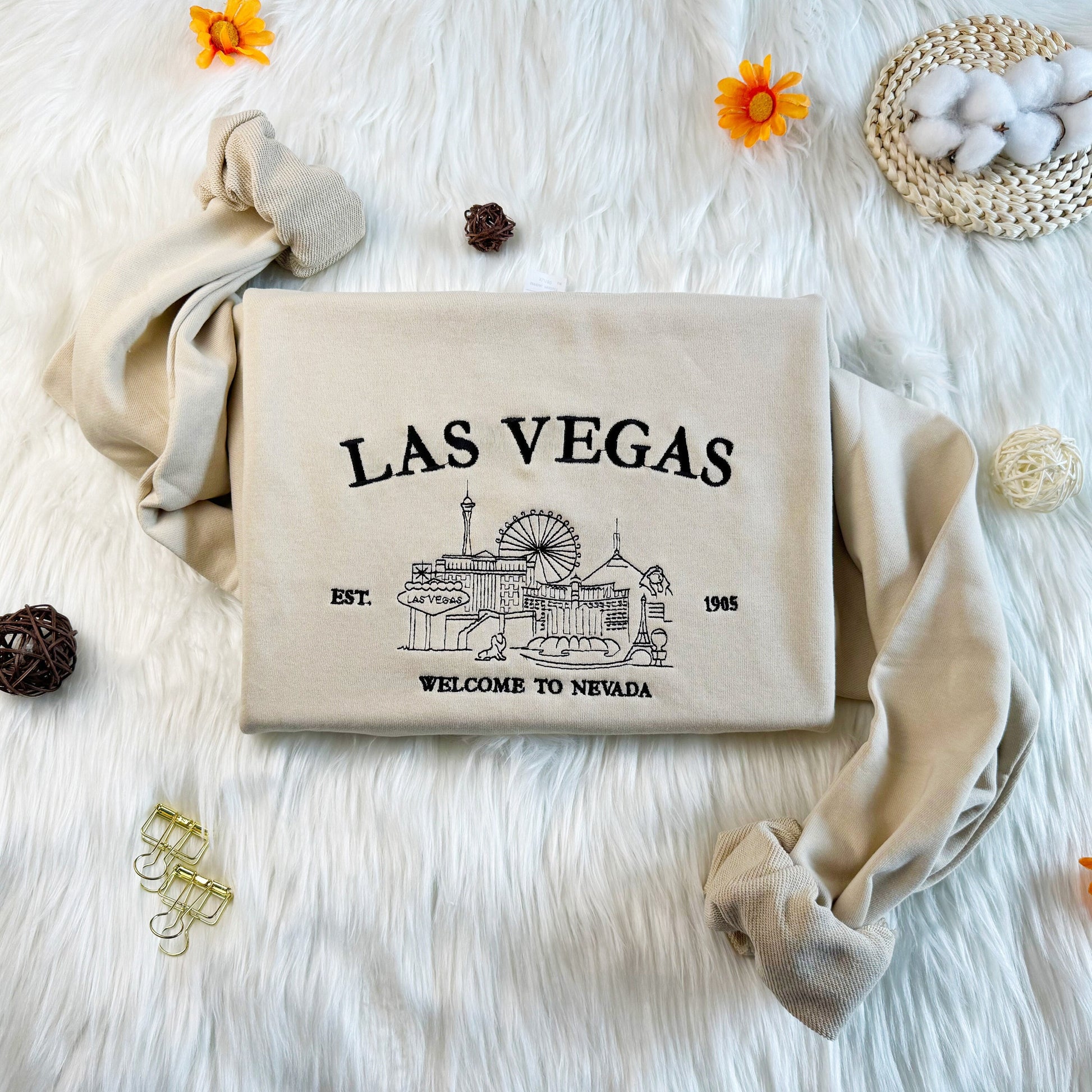 Embroidered Las Vegas Sweatshirt, Nevada Embroidered Hoodie, Souvenir Sweatshirt,Unisex Sweatshirt For Man and Women,Travel Gift