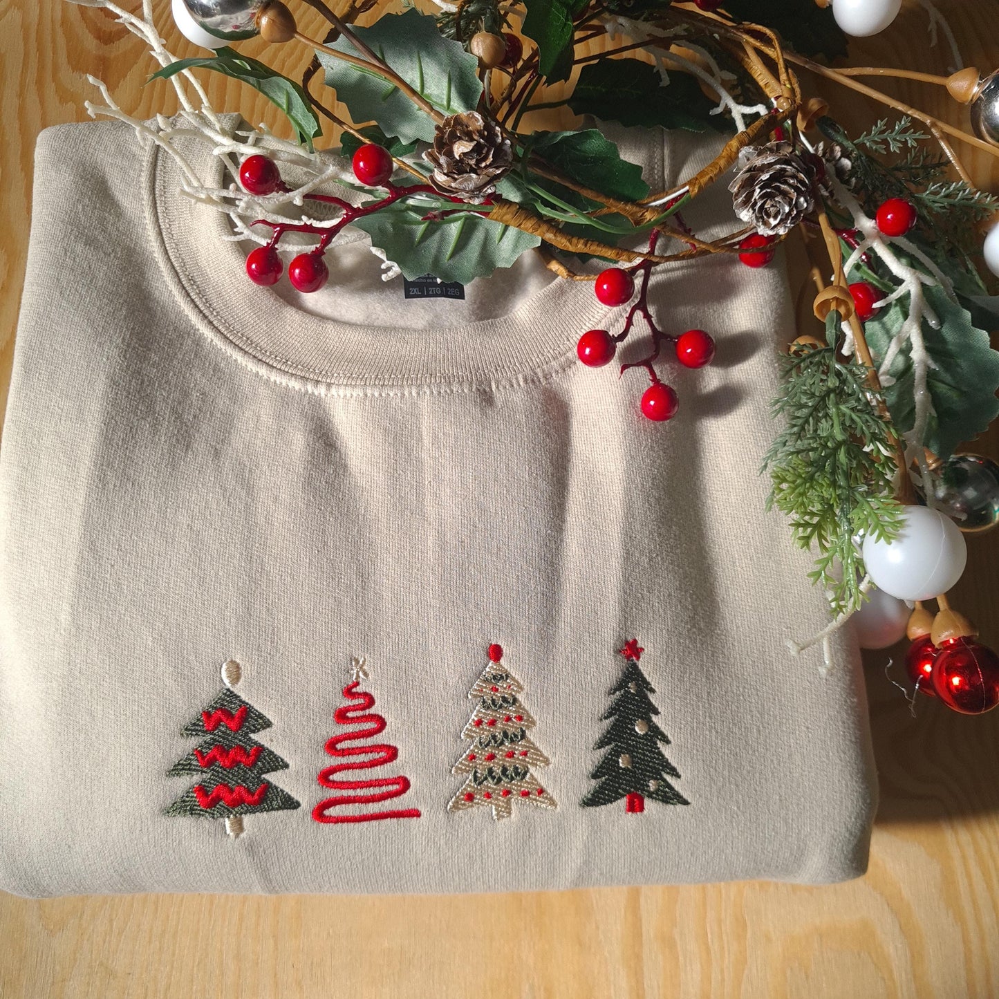 Embroidered Christmas Tree Sweatshirt, Christmas Sweatshirt, Christmas Tree Jumper, Retro Christmas Sweatshirt, Vintage Christmas Crewneck